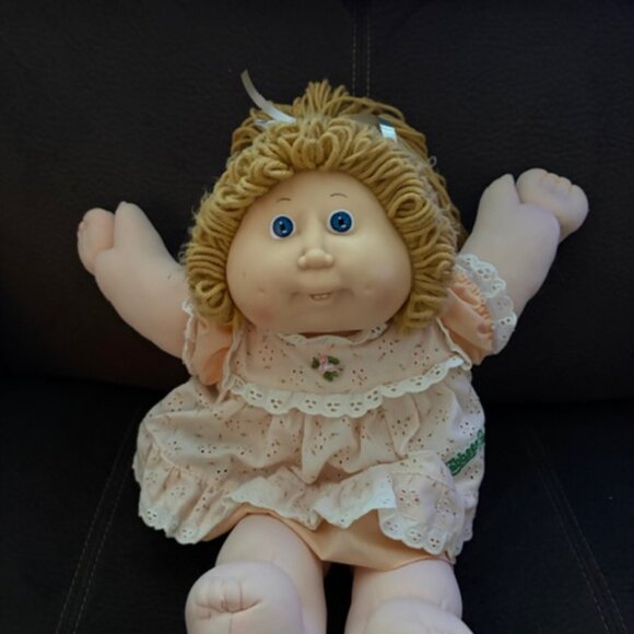 Vintage Original Cabbage Patch Doll - Picture 6 of 10